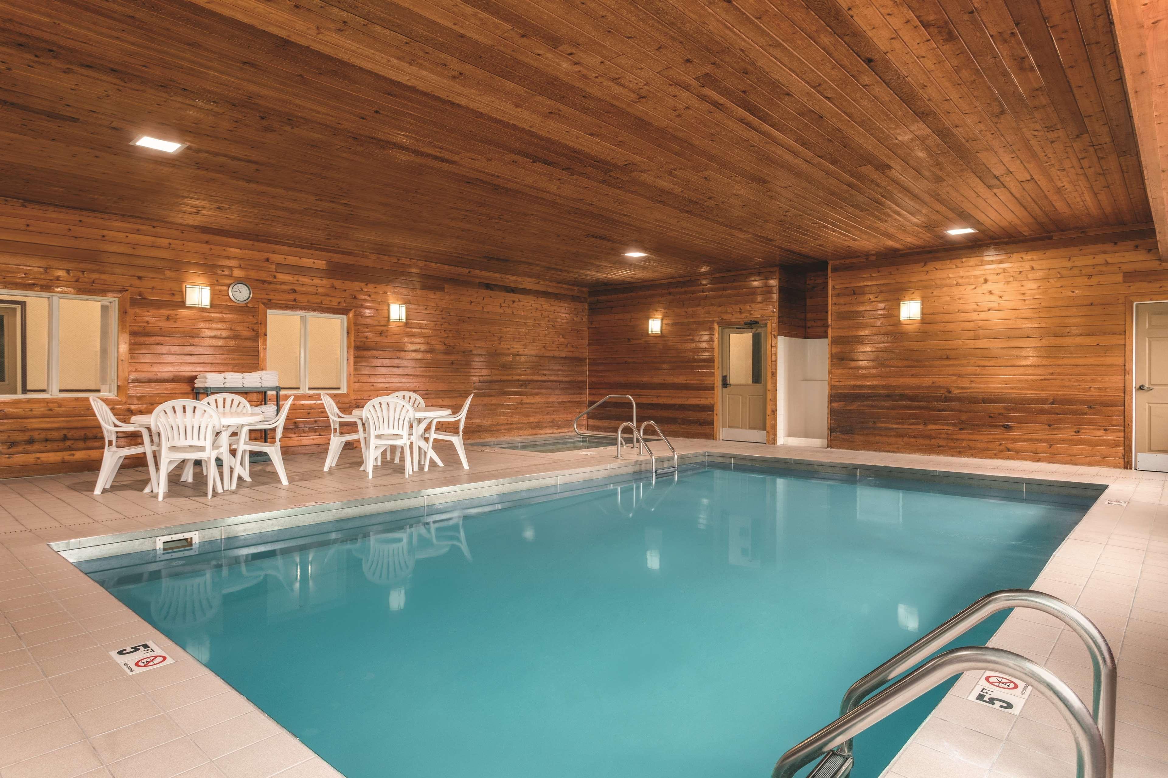 Country Inn & Suites By Radisson, Dakota Dunes, Sd Exteriér fotografie
